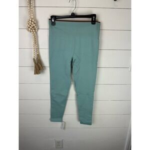 NWT Outdoor Voices Seamless Rib 7/8 Leggings in Storm Medium